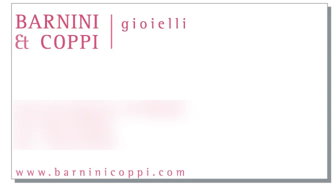 Visitenkarte des Florentiner Juweliers Barnini & Coppi, rosa Schrift auf Weiß, die Kontaktzeilen unkenntlich gemacht.